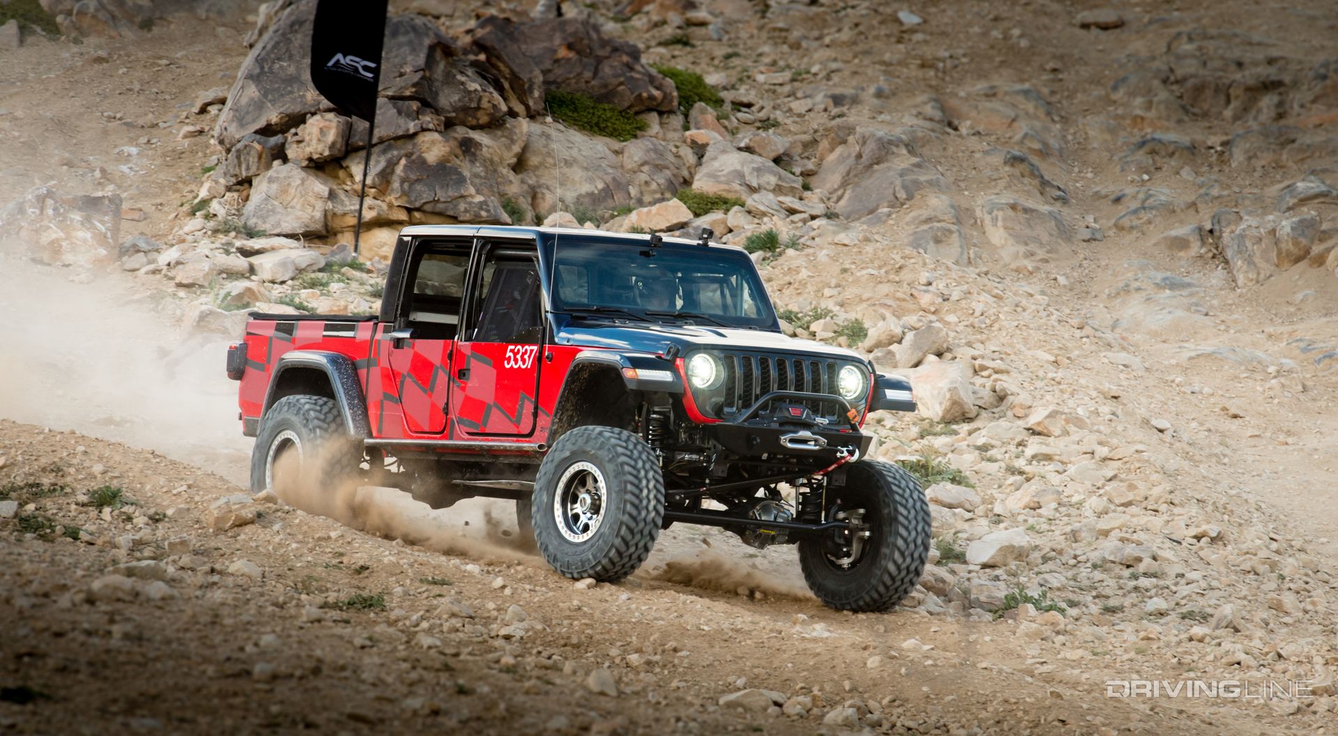 2020-jeep-gladiator-truck-nitto-trail-grappler-koh-savvy-offroad-dynatrac