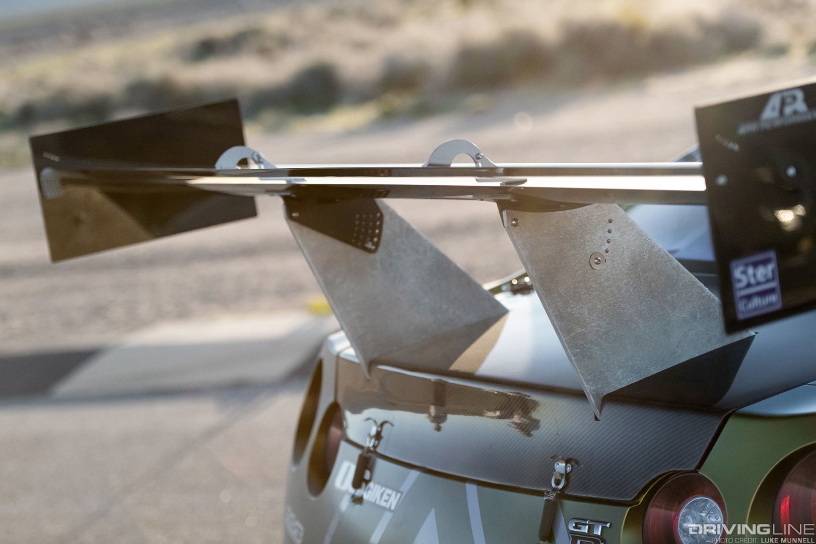 2015 Nissan GT-R R35 wing