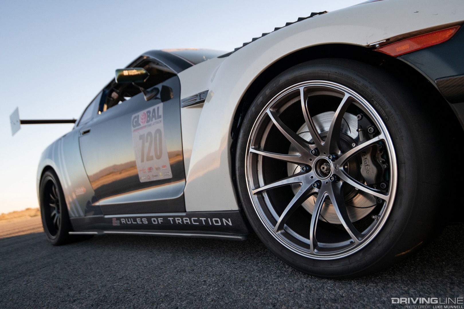 2015 Nissan GT-R R35 Nitto NT01 tires 4-piston Brembo Brakes