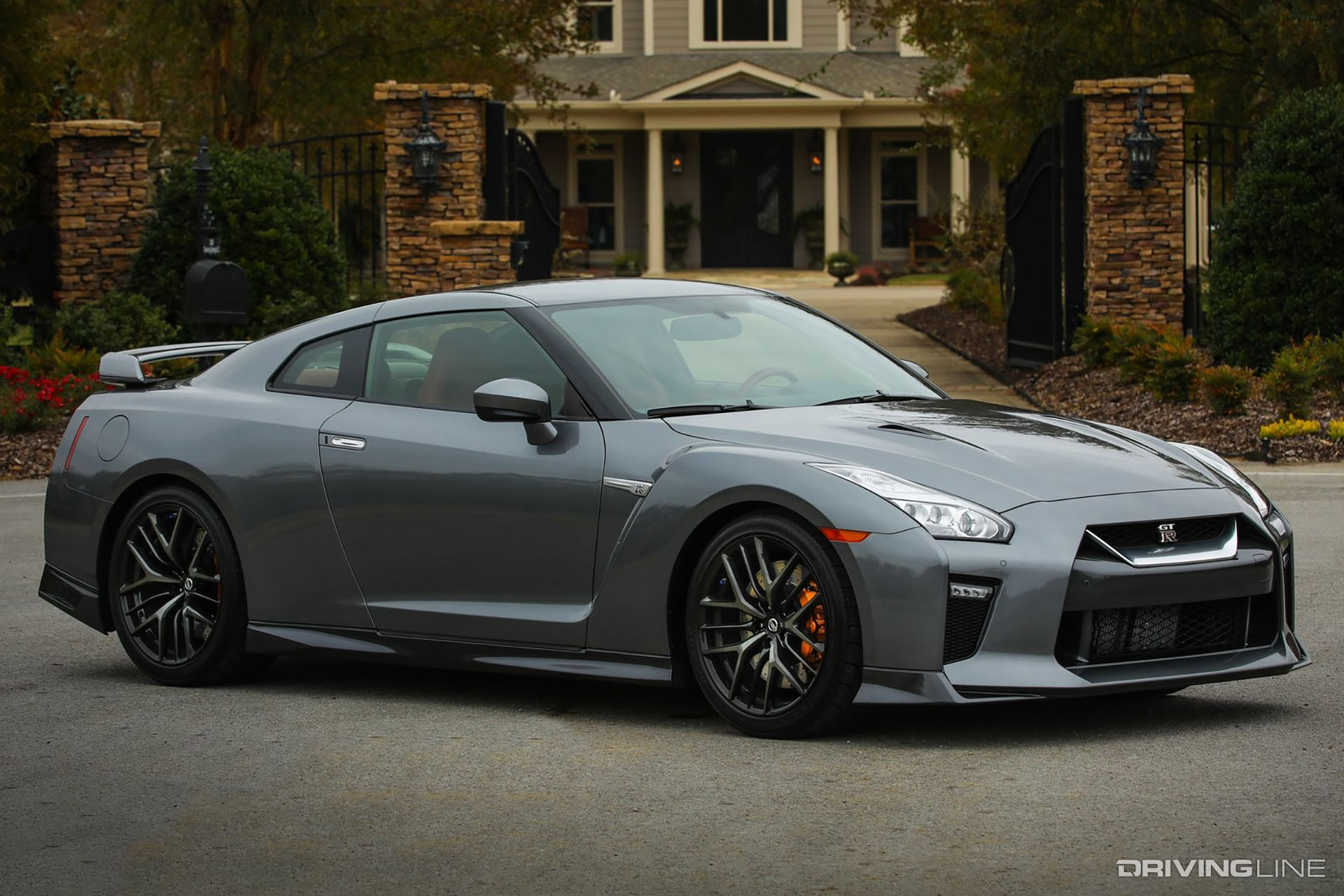 Nissan R35 GT-R Gray