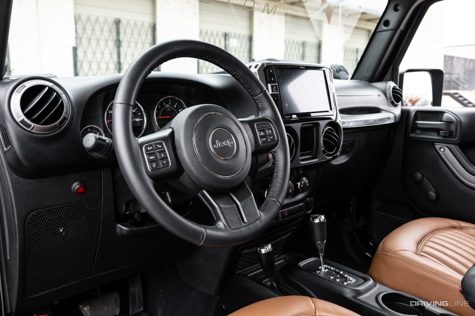 Starwood Motors Jeep JK Interior steering wheel