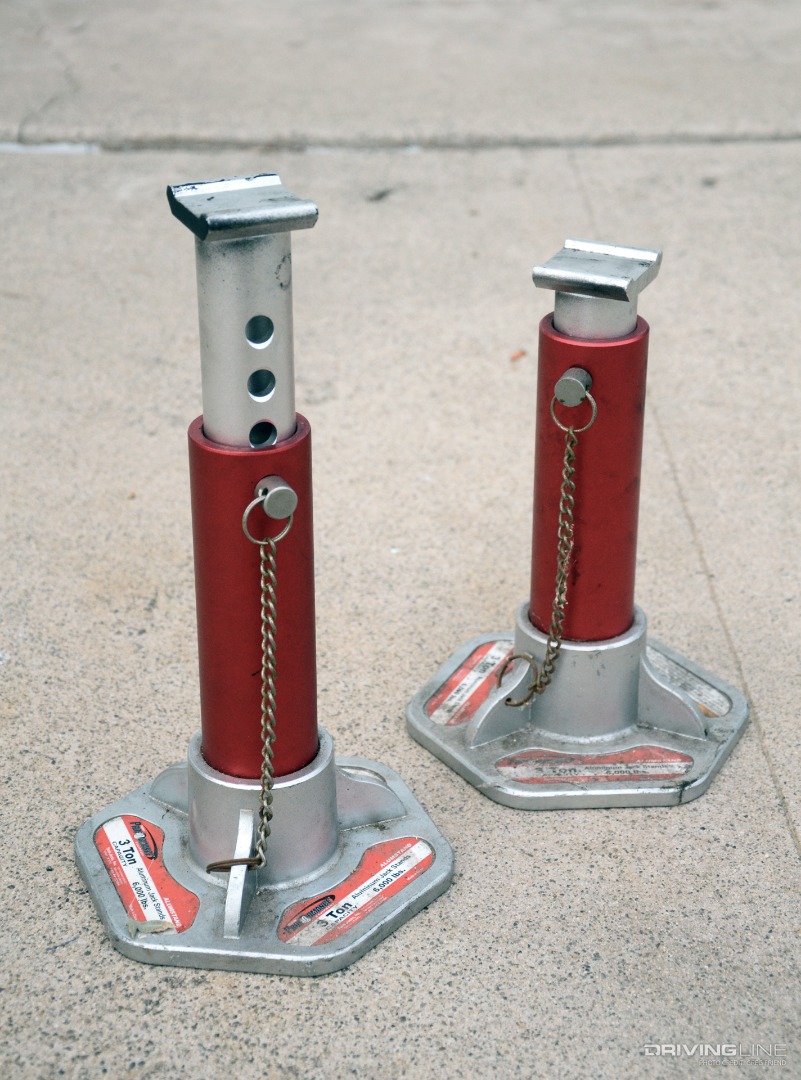 Adjustable jack stands made from aluminum