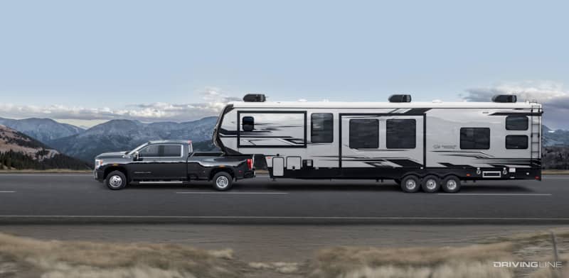 2020 GMC Sierra 3500HD Denali towing large trailer