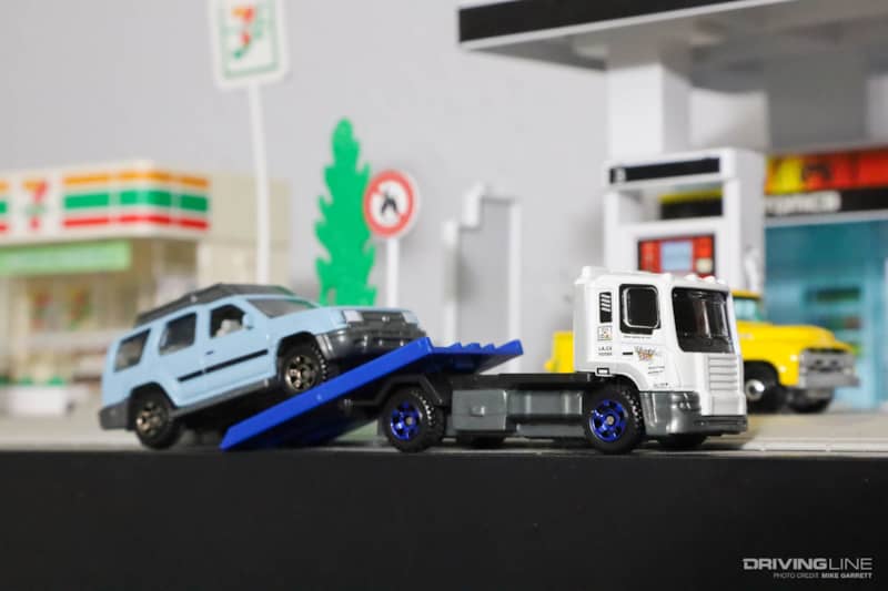 Matchbox Flatbed Tow Truck Nissan Xterra