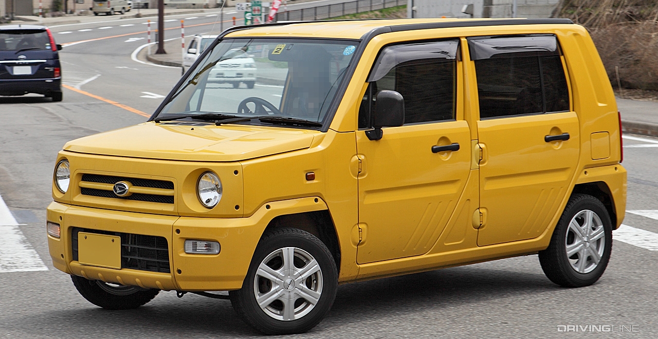 Daihatsu Naked