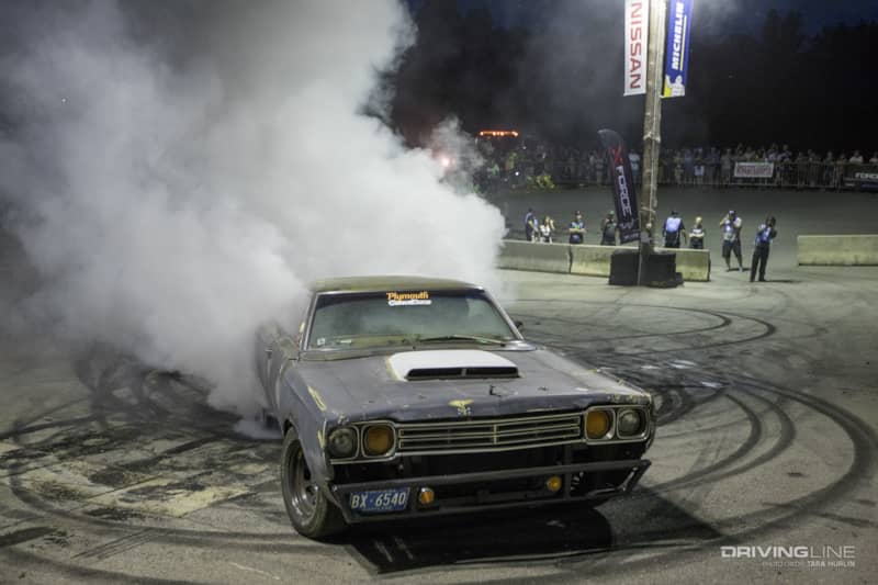 Plymouth Roadrunner burnout