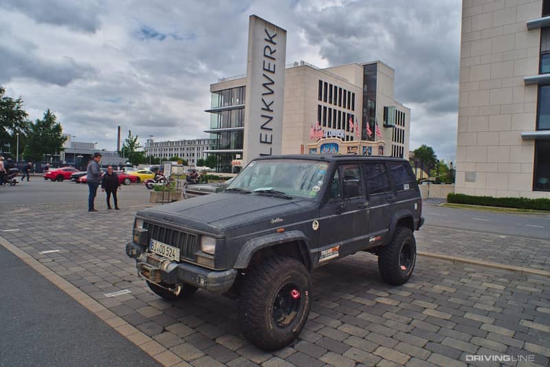Jeep Cherokee