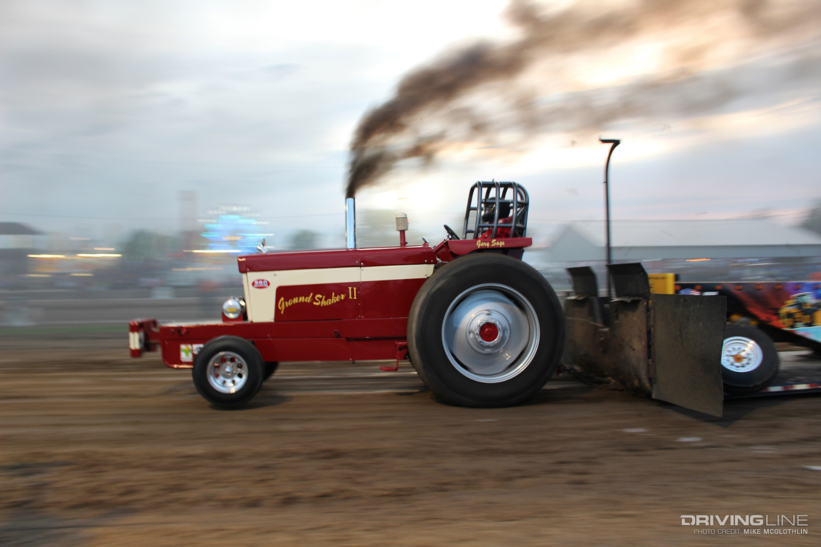 IH Farmall tractor pulling