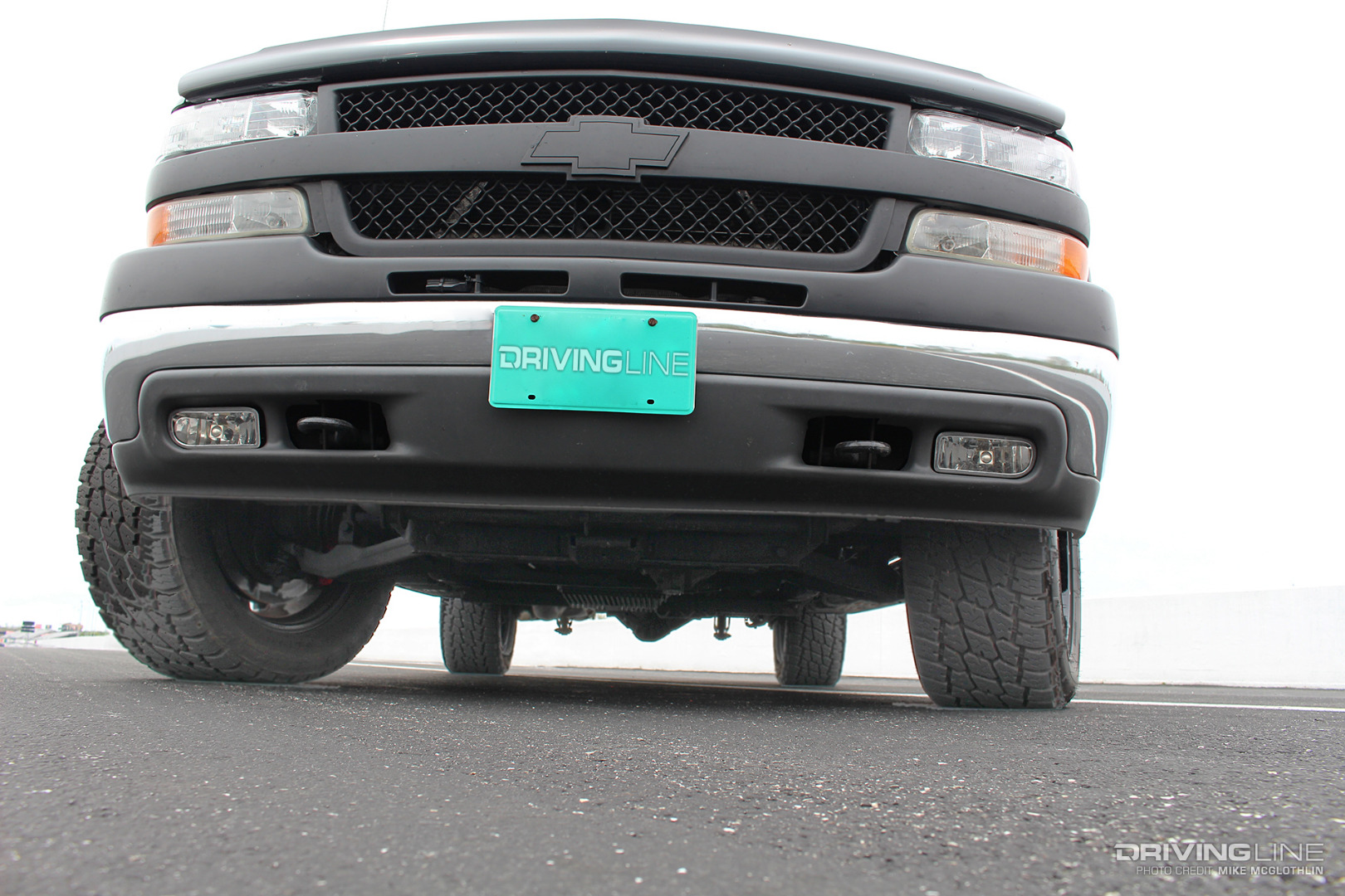 Front of 2004 Chevrolet Suburban