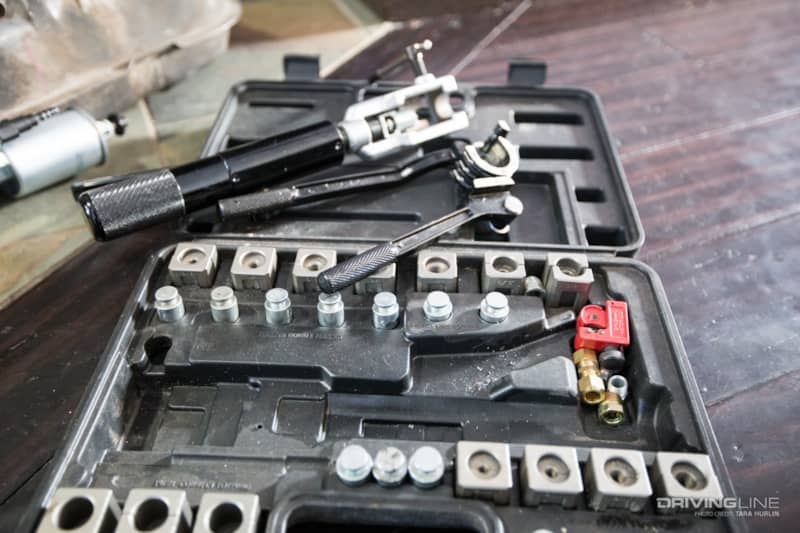 GM quick-disconnect flare outlet
