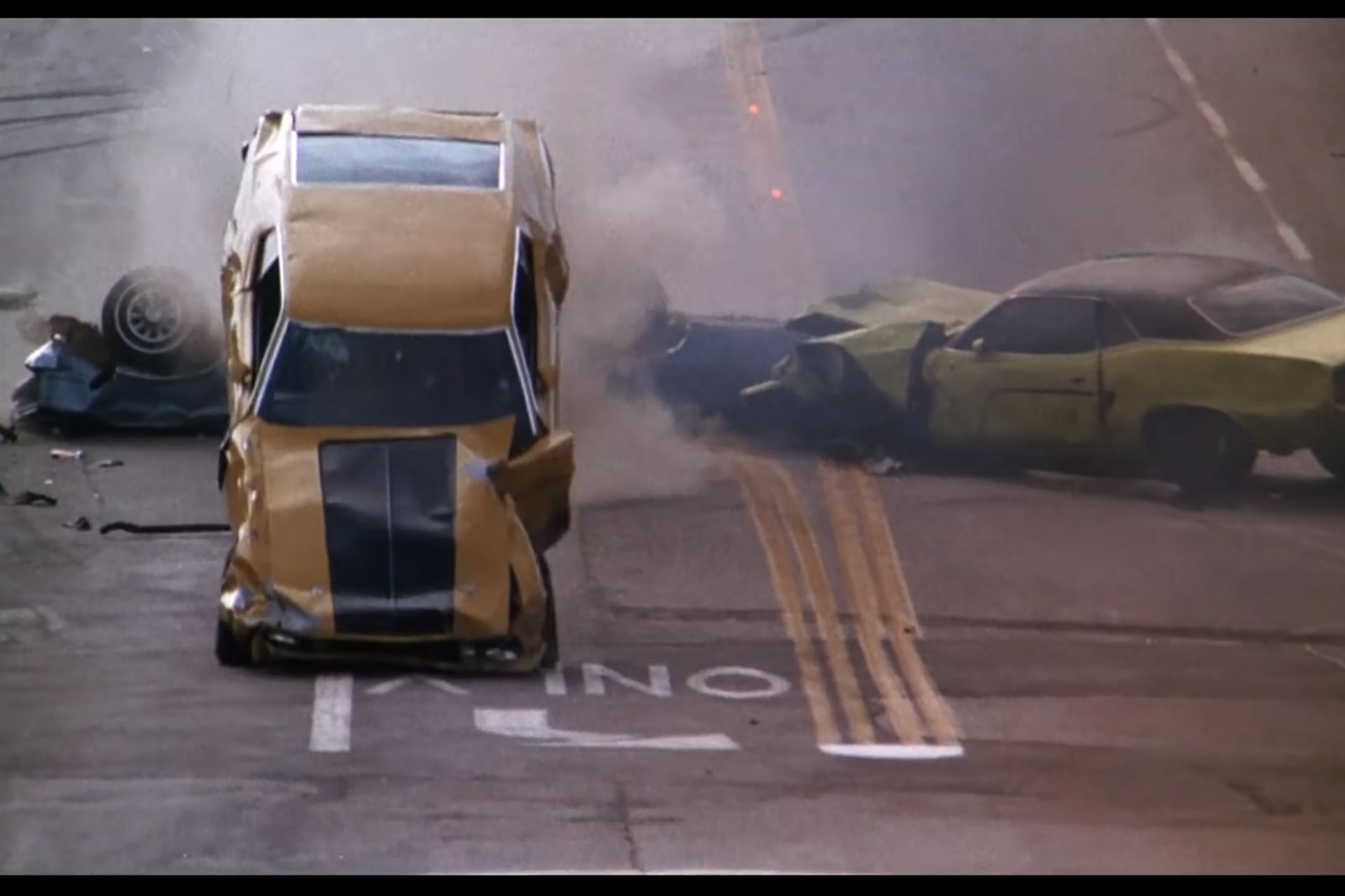Gone in 60 Seconds 1974 Car Chase Jump