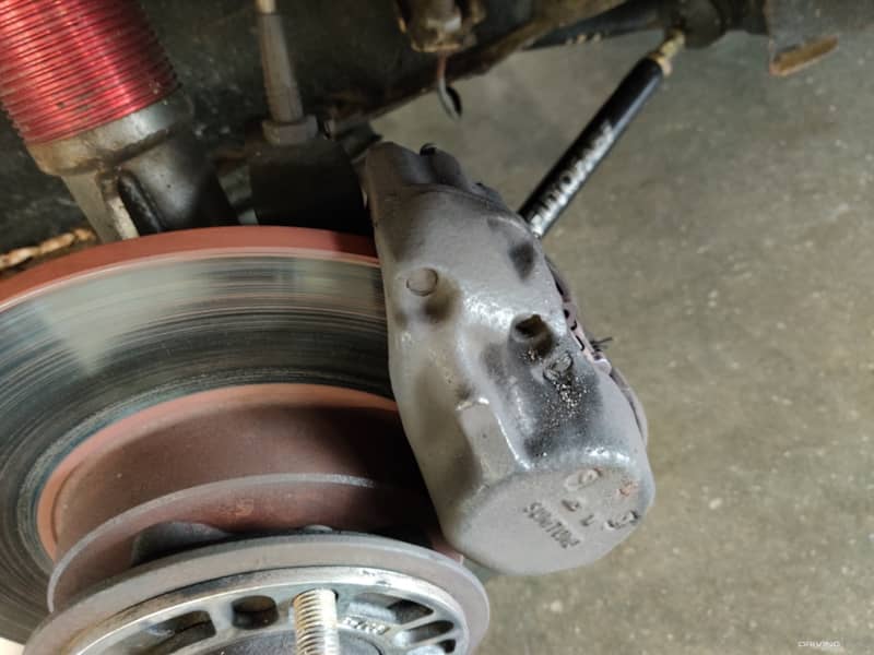 Single-piston brake caliper