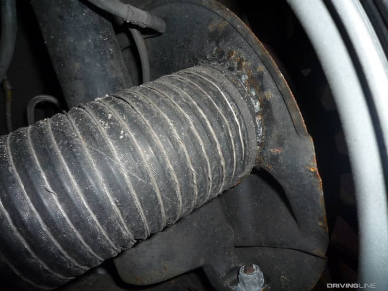 Brake cooling duct