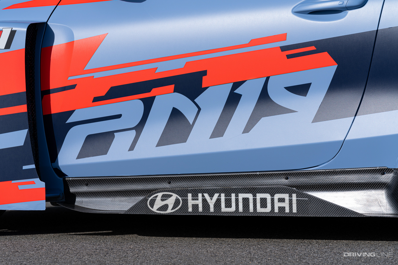 Hyundai RM19 Side livery