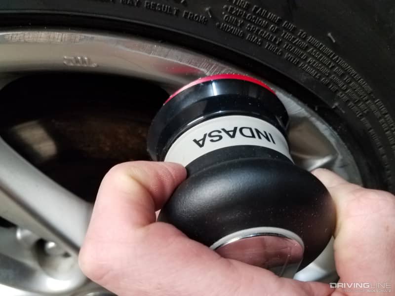 كيفية طلاء الجنوط بنفسك لإعطائها مظهرًا جديدًا وعصريًا؟ كيفية طلاء الجنوط بنفسك لإعطائها مظهرًا جديدًا وعصريًا؟ 3