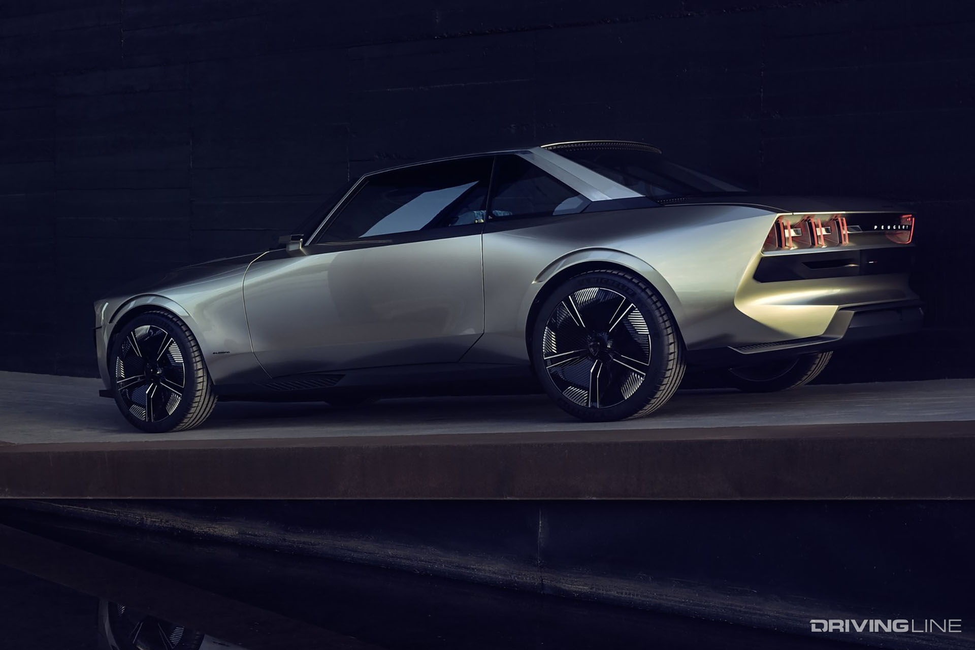 Peugeot e-Legend Concept 2018