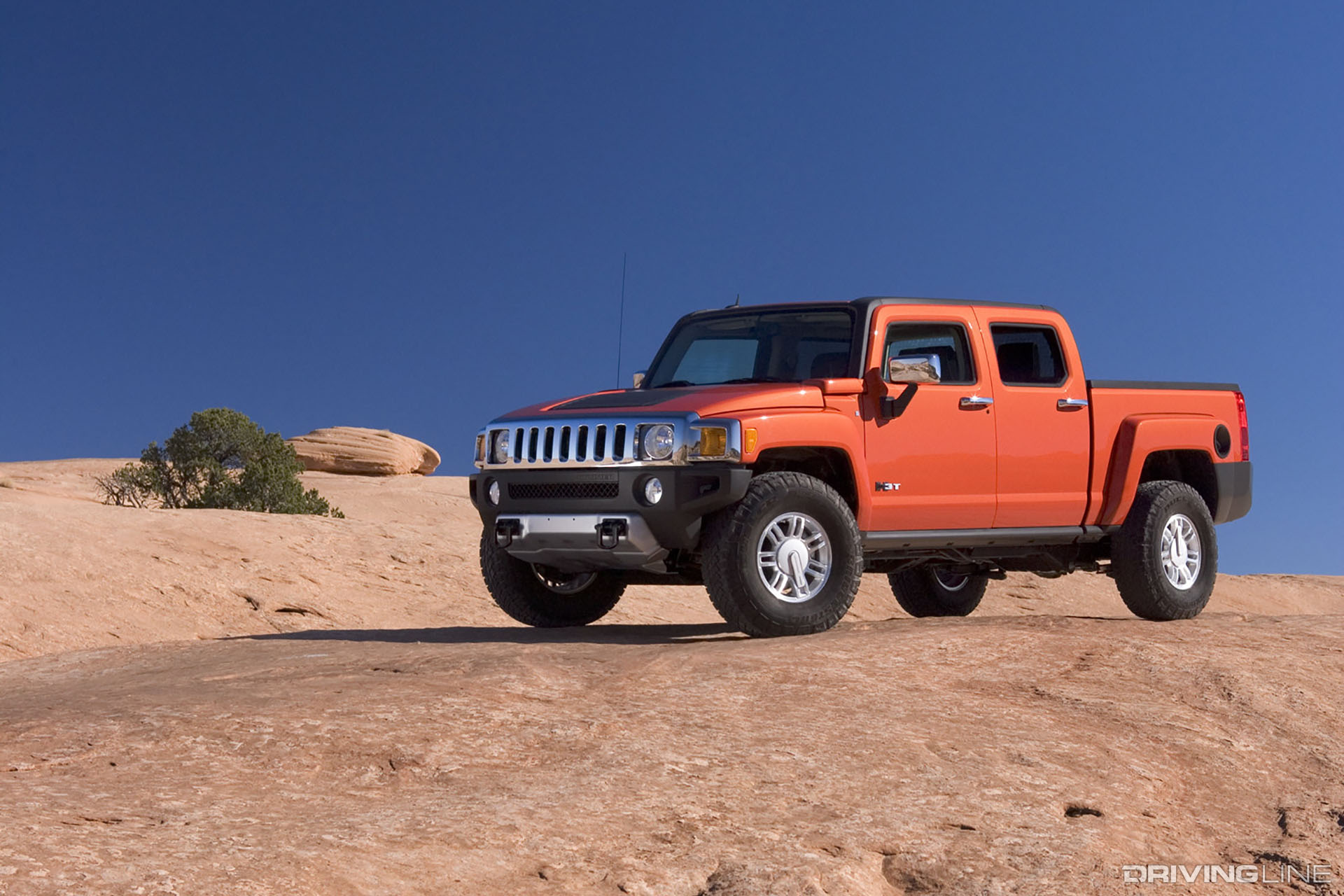 Hummer H3T orange