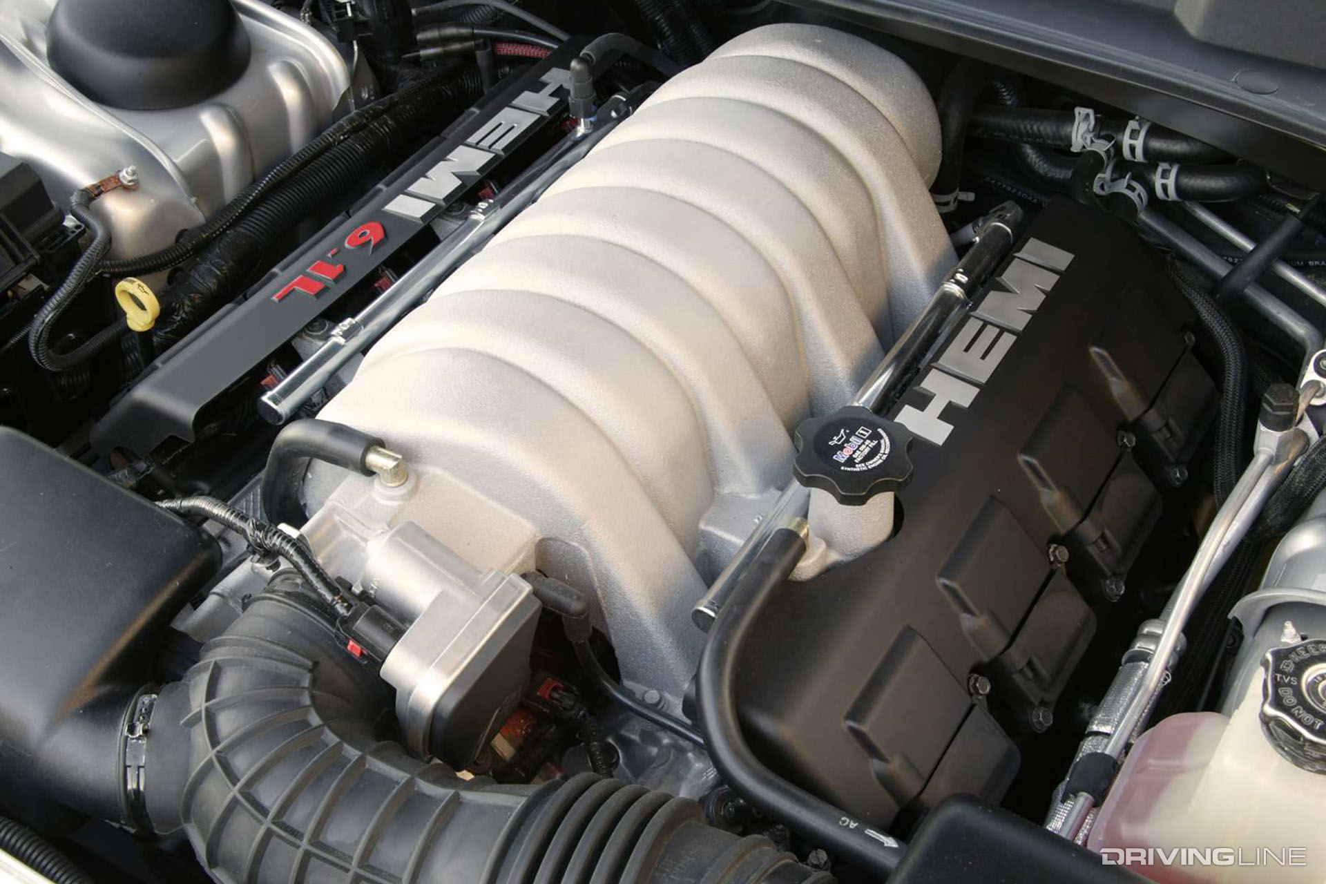 Chrysler 300C SRT8 6.1 Hemi Engine