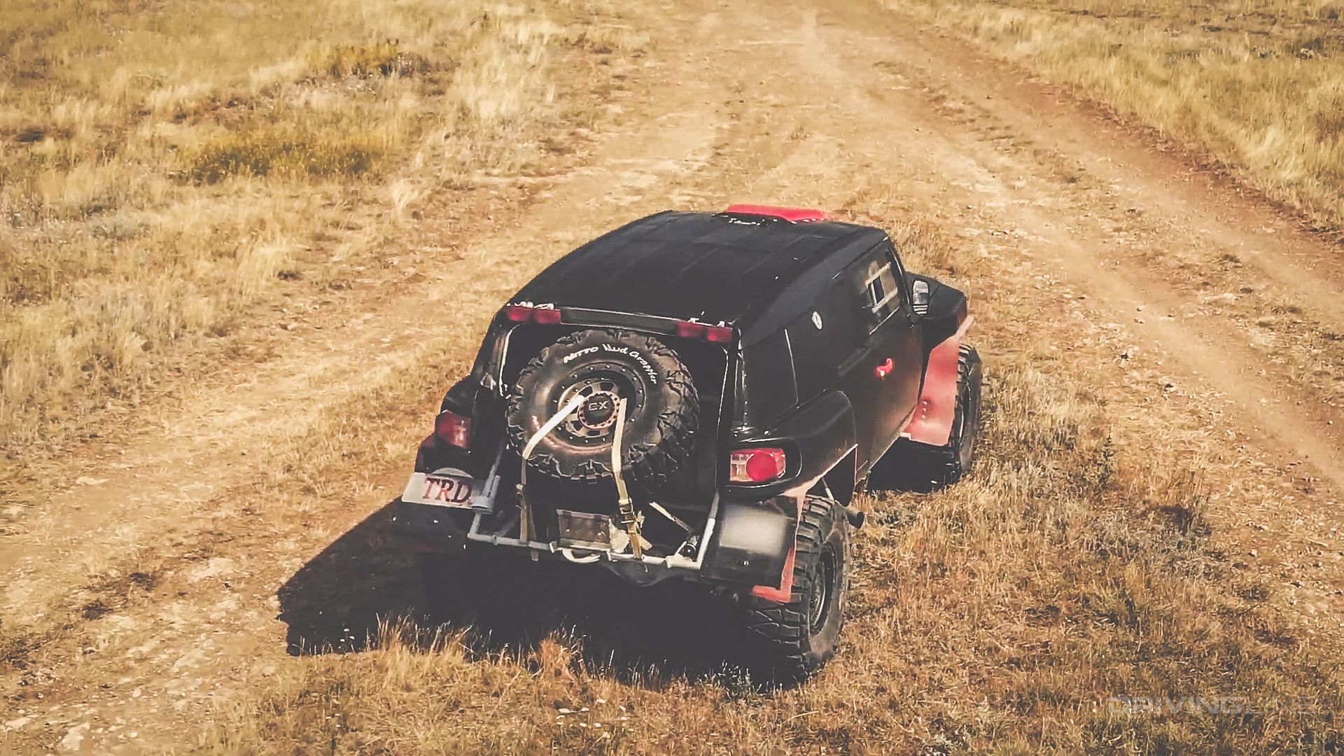 FJ Cruiser 37 Nitto Mud Grappler Rear Tire Carrier