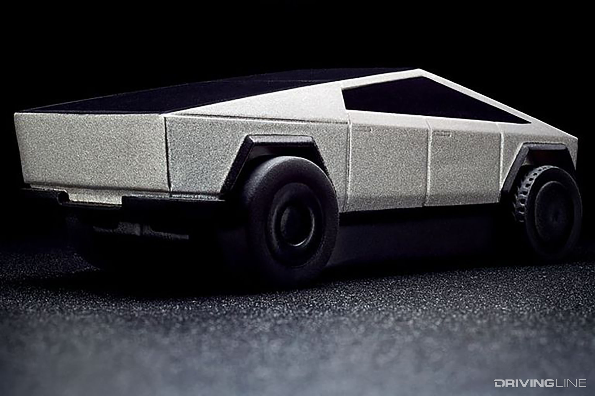 Hot Wheels Tesla Cybertruck RC 1:64