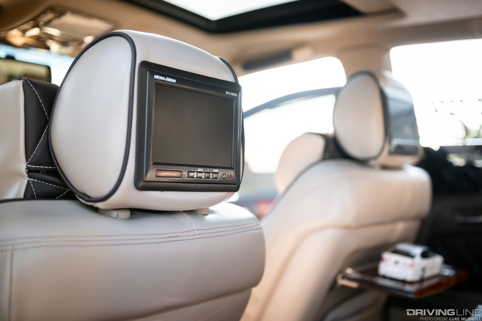 headrest monitors in VIP Lexus GS300