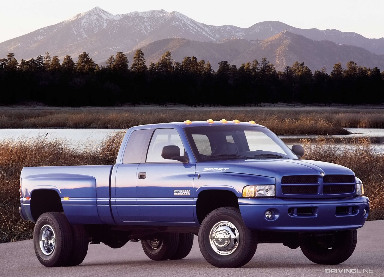 Dodge Ram dually blue