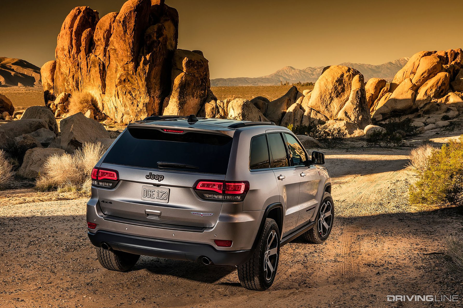 Jeep Grand Cherokee Trailhawk Rear View