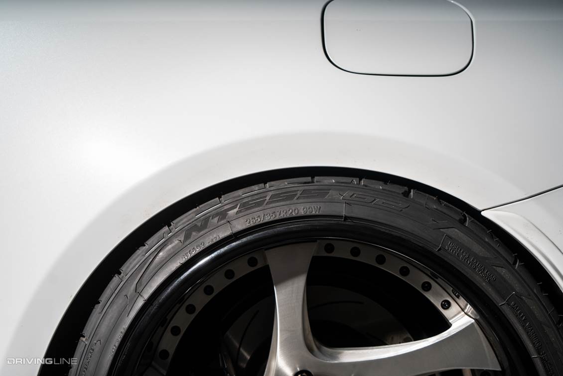 Nitto NT555 G2 tucked under fender