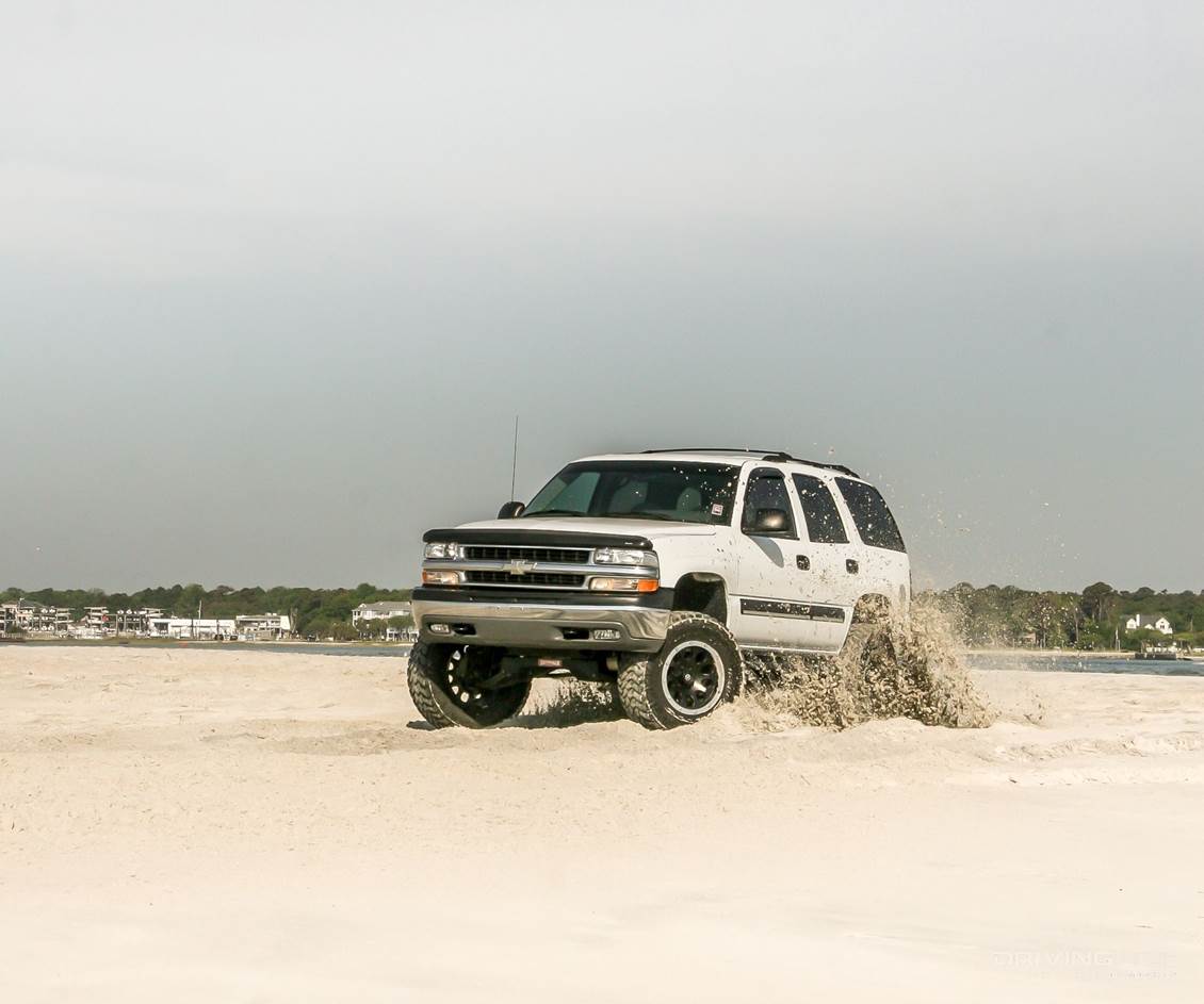 Chevrolet Tahoe off-road on Nitto LTR