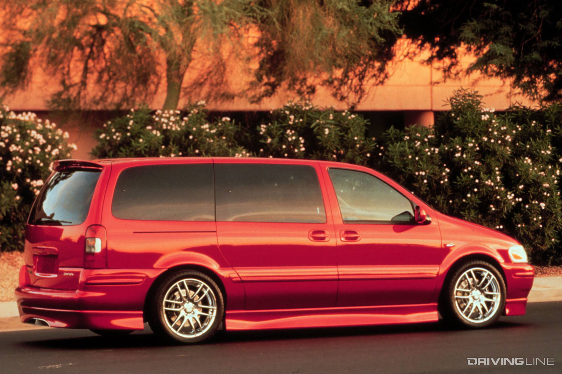 Oldsmobile Silhouette OSV Minivan Side View