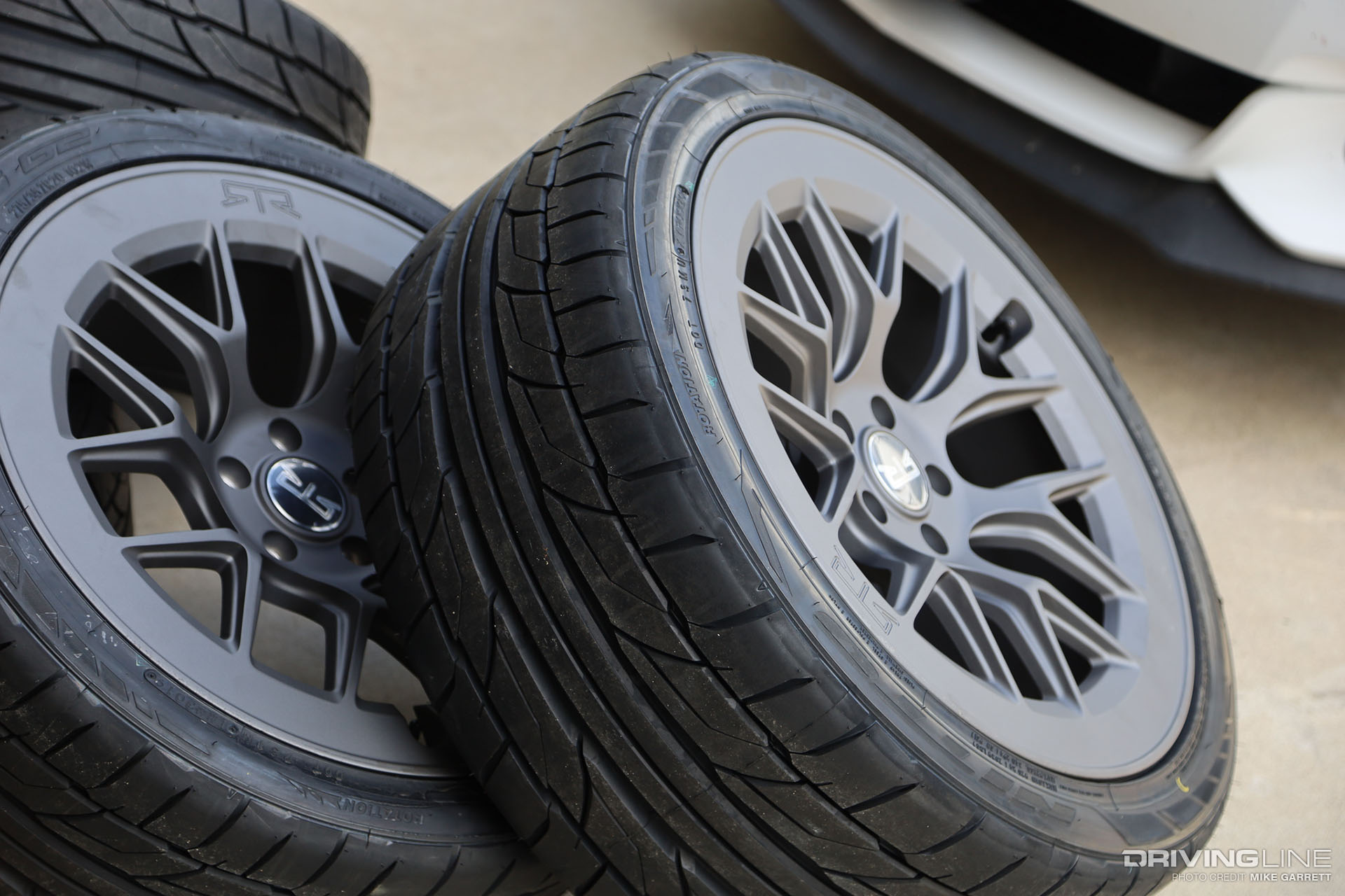 RTR Aero 7 Wheels Nitto NT555 G2 Tires