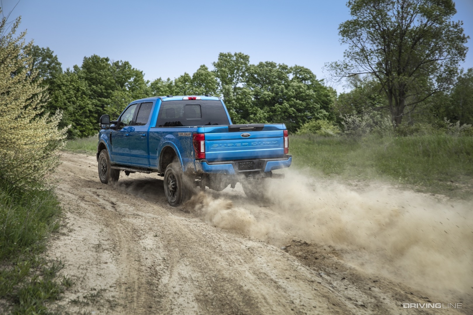 Ford F-250 Tremor on dirt road