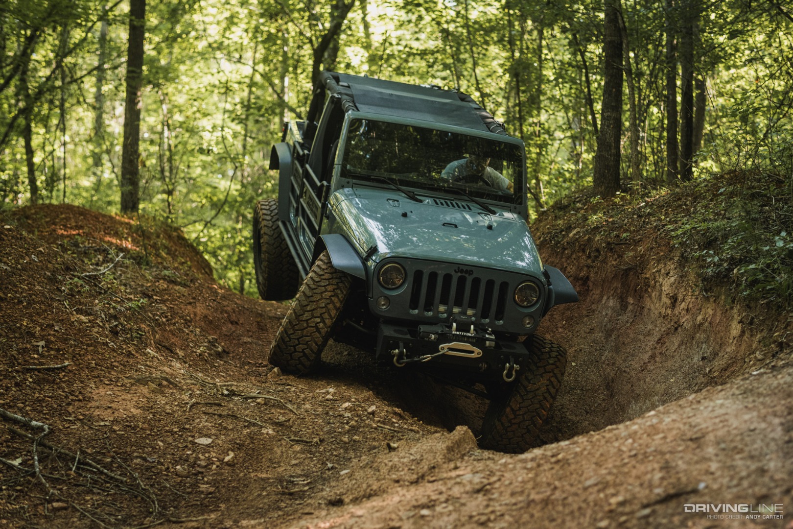 Jeep Wrangler obstacle off-road