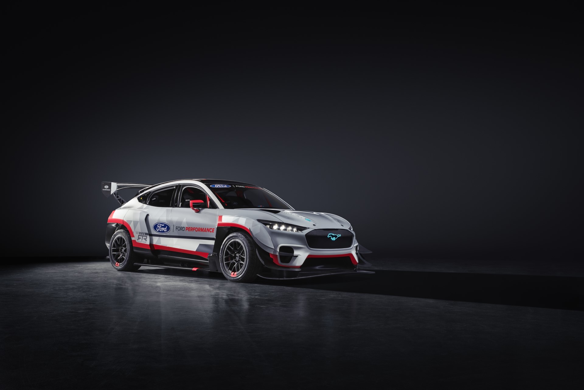 ford mustang mach-e 1400