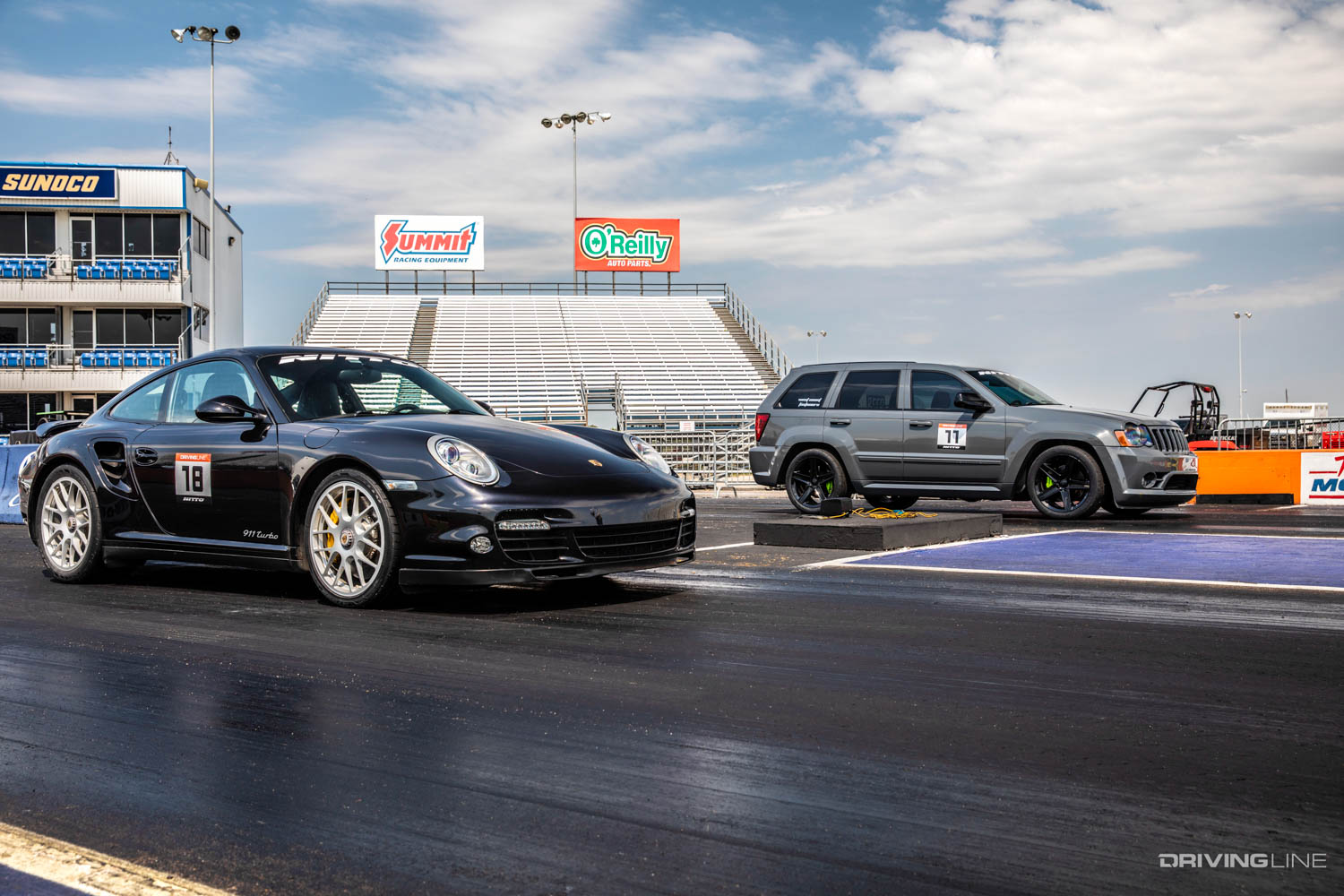 Driver Battle Drag Race: Porsche 911 vs Dodge SRT8