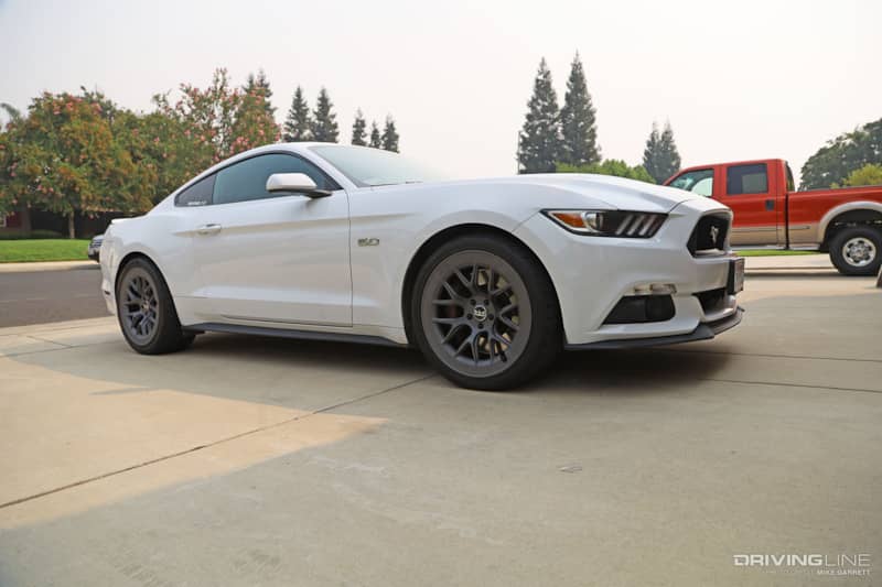 2016 Ford Mustang GT on RTR Aero 7 Wheels