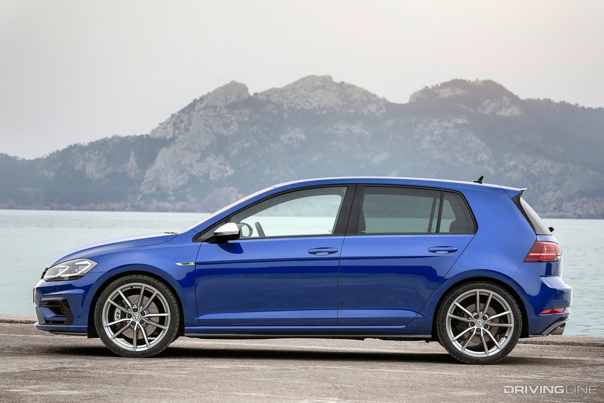 Mk7.5 Volkswagen Golf R Side View