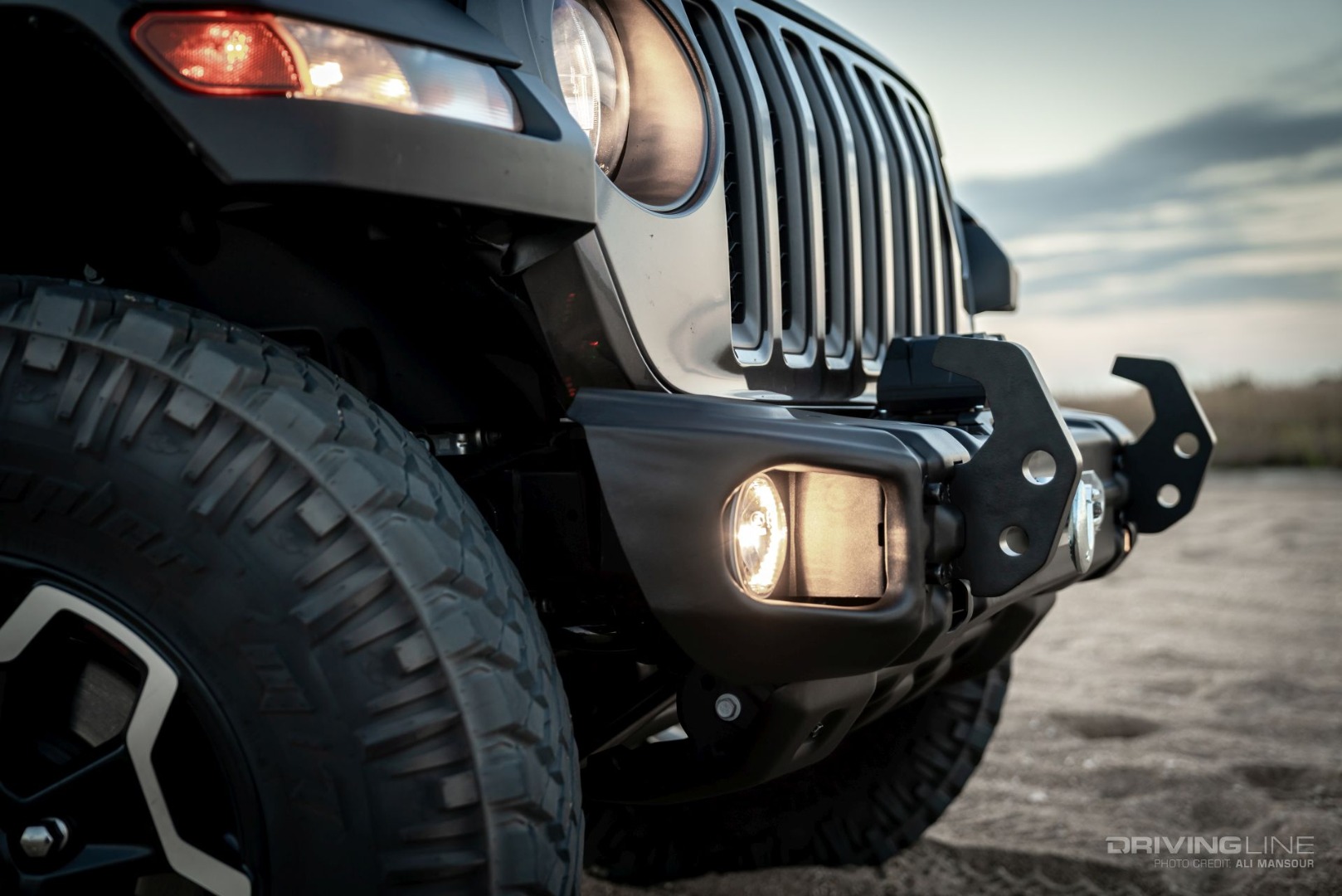 2020 Jeep Gladiator Rubicon Arcus Rugged Ridge Winch Stubby Front Bumper