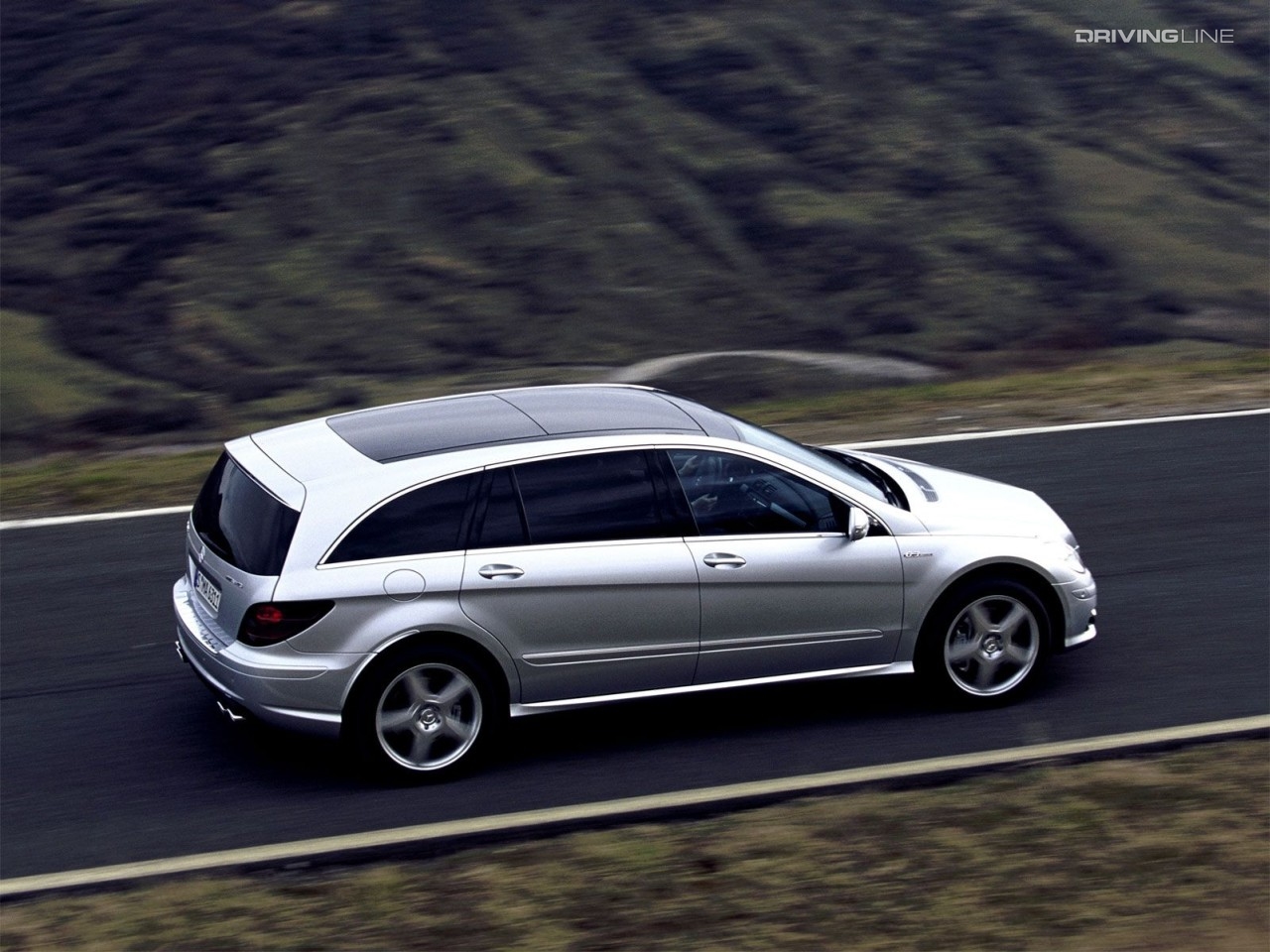 Mercedes-Benz R63 AMG in motion