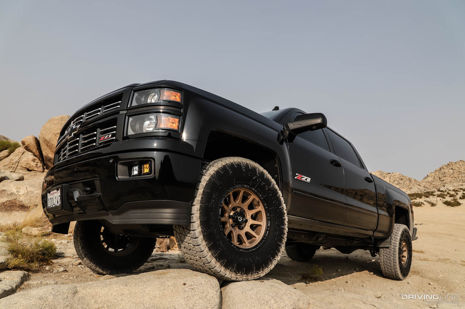 2015 Chevrolet Silverado front tire with Nitto Terra Grapplers and Gear Wheels