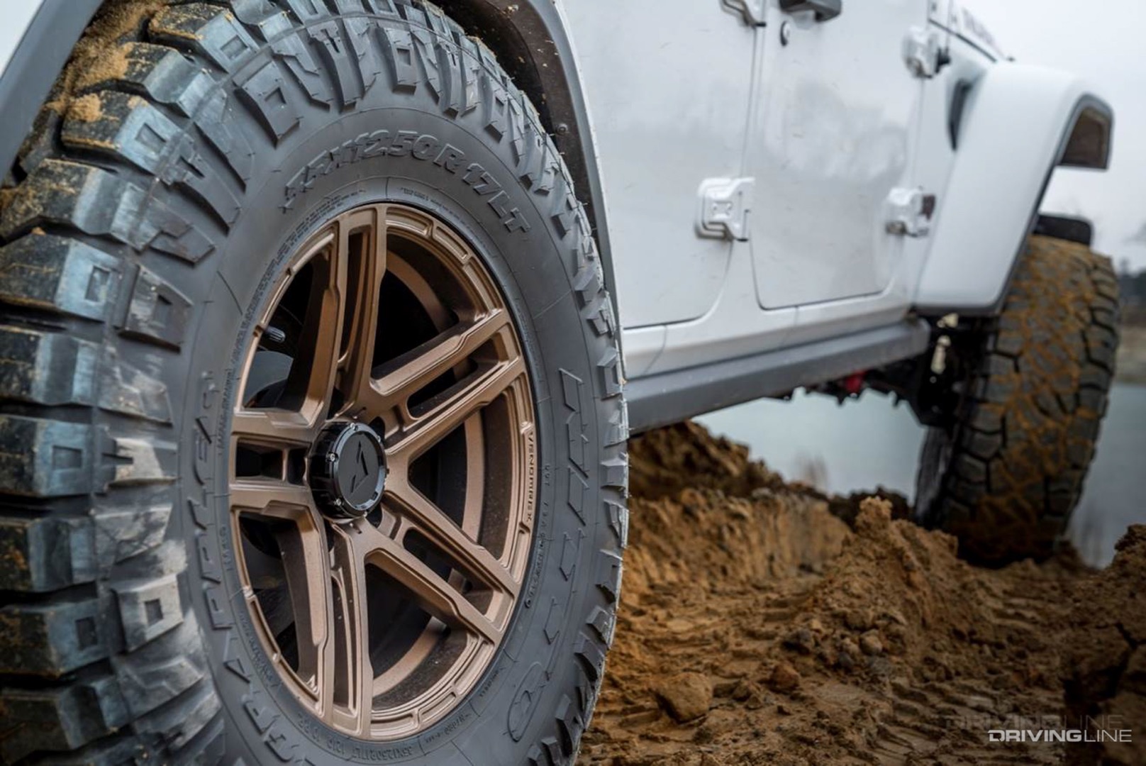 Nitto Ridge Grappler VenomRex Jeep JL Wrangler Rubicon