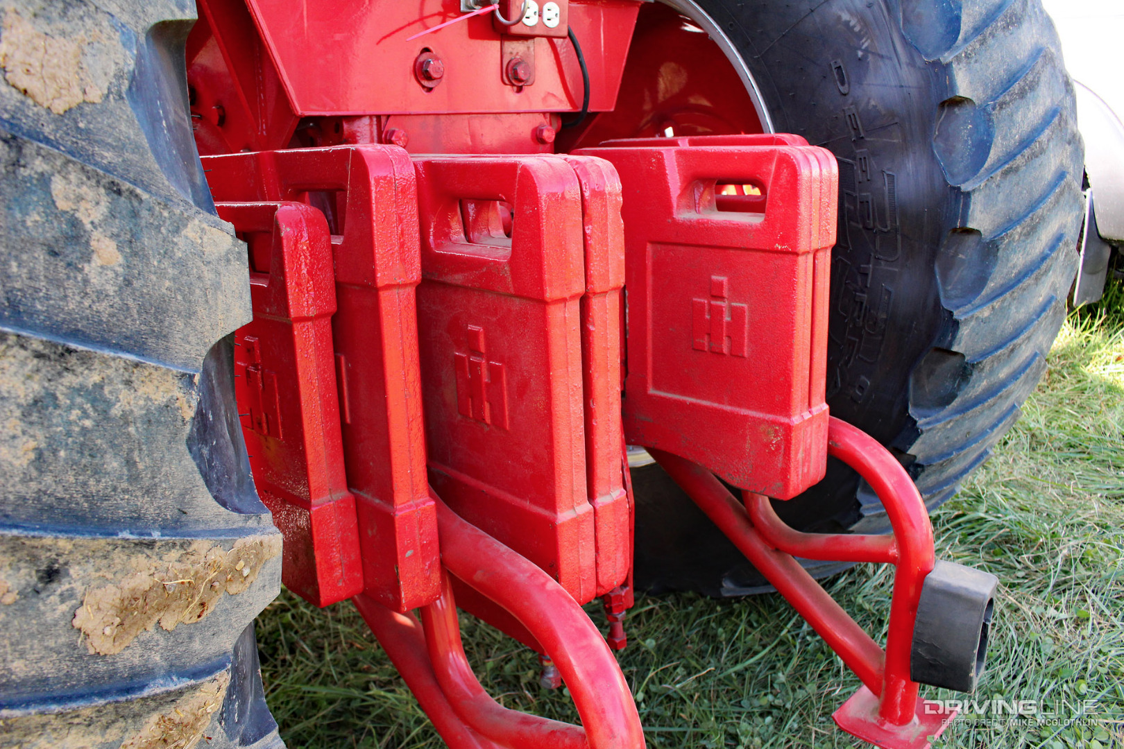 IH Suitcase Weights Tractor Pulling