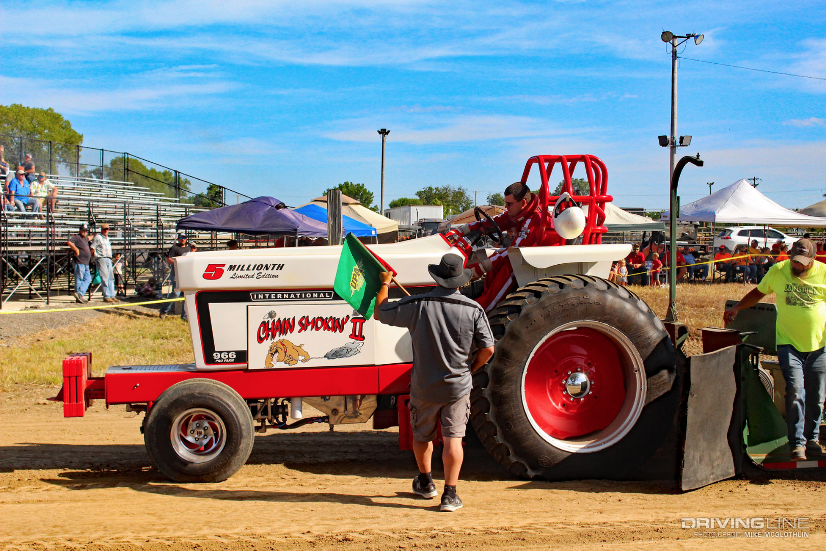 Tractor Pulling IH 966 Diesel