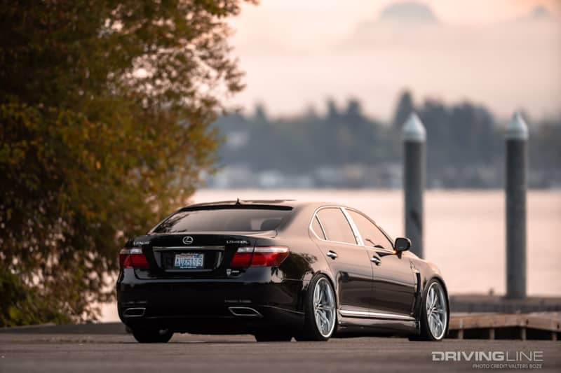 The factory chrome exhaust tips fit nicely alongside the AIMGAIN body kit and WEDS Kranze Acuerdo wheels