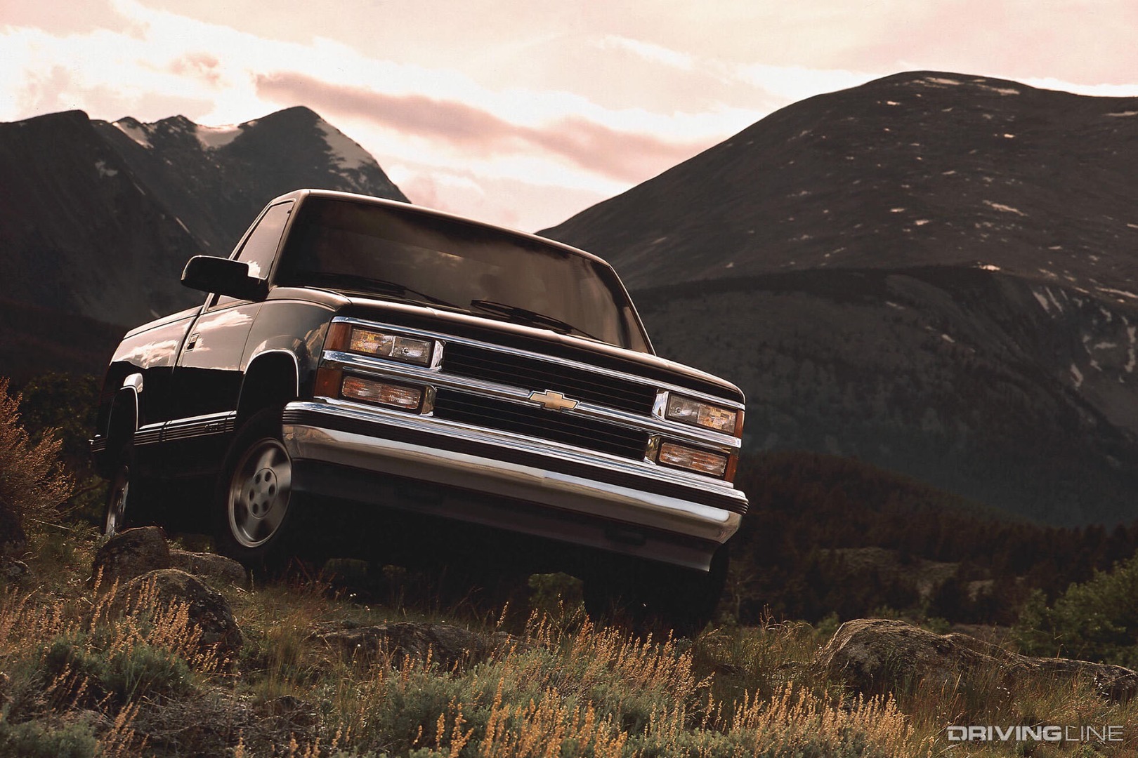 Full-size Chevrolet pickup with 4.3 V6