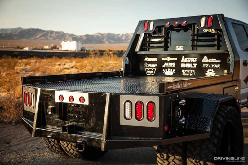 2017 Flatbed Ford F350 Super Duty Dually workbed detail