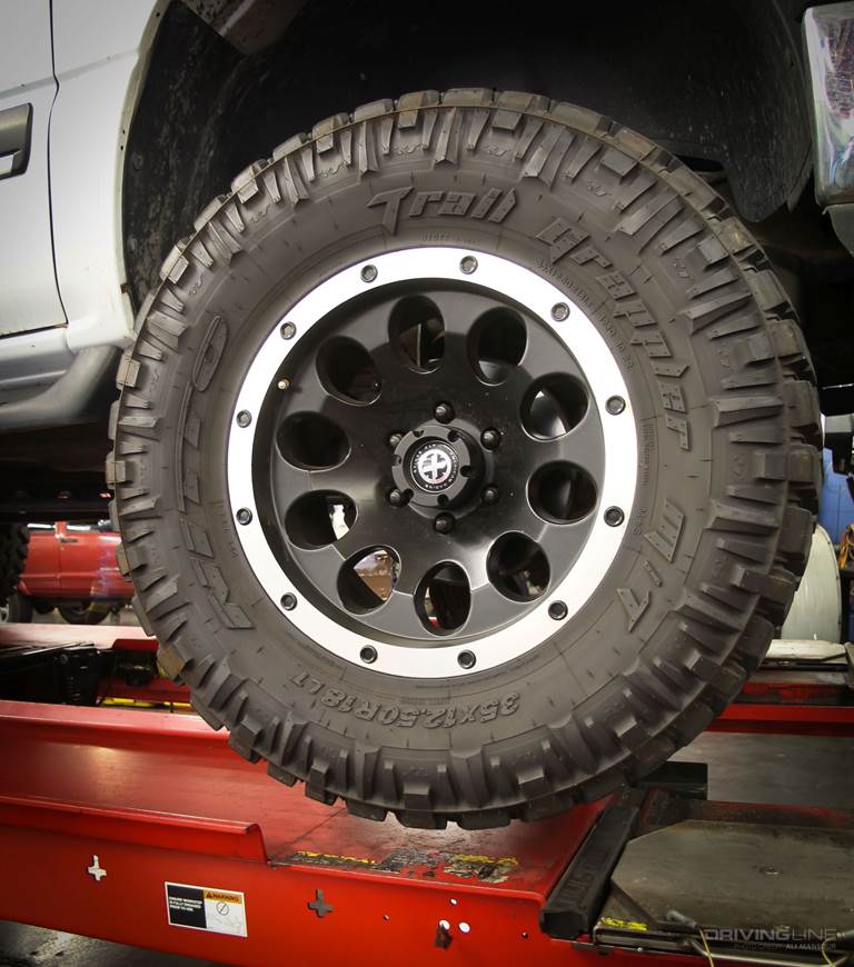 GMT800 Tahoe Nitto tire