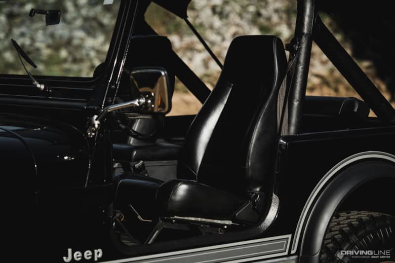 Jeep CJ-7 Laredo interior