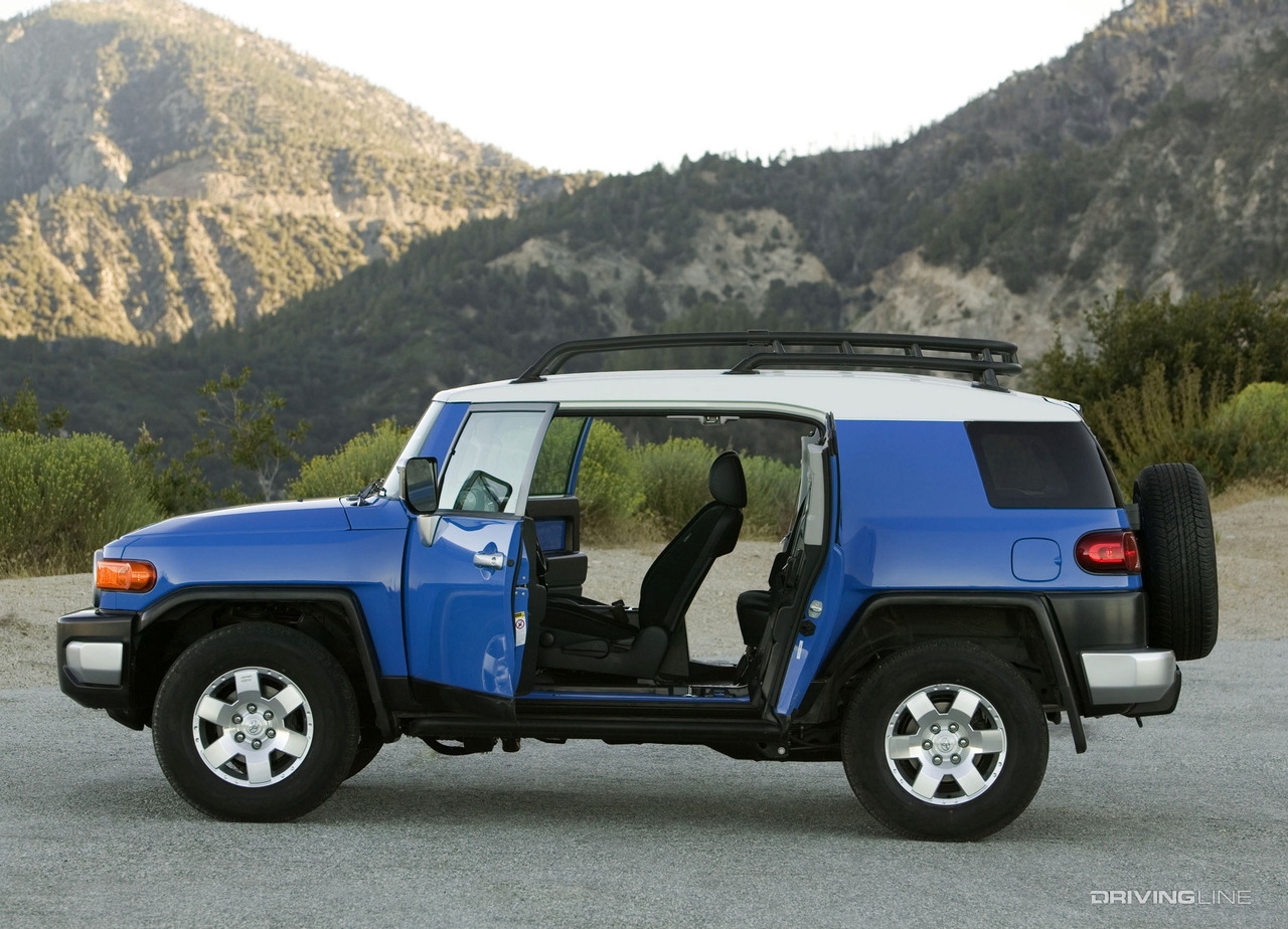 Toyota FJ Cruiser doors open clamshell