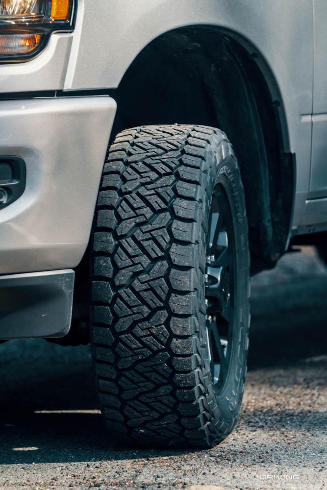 Nitto Recon Grappler A/T tire tread pattern facing out